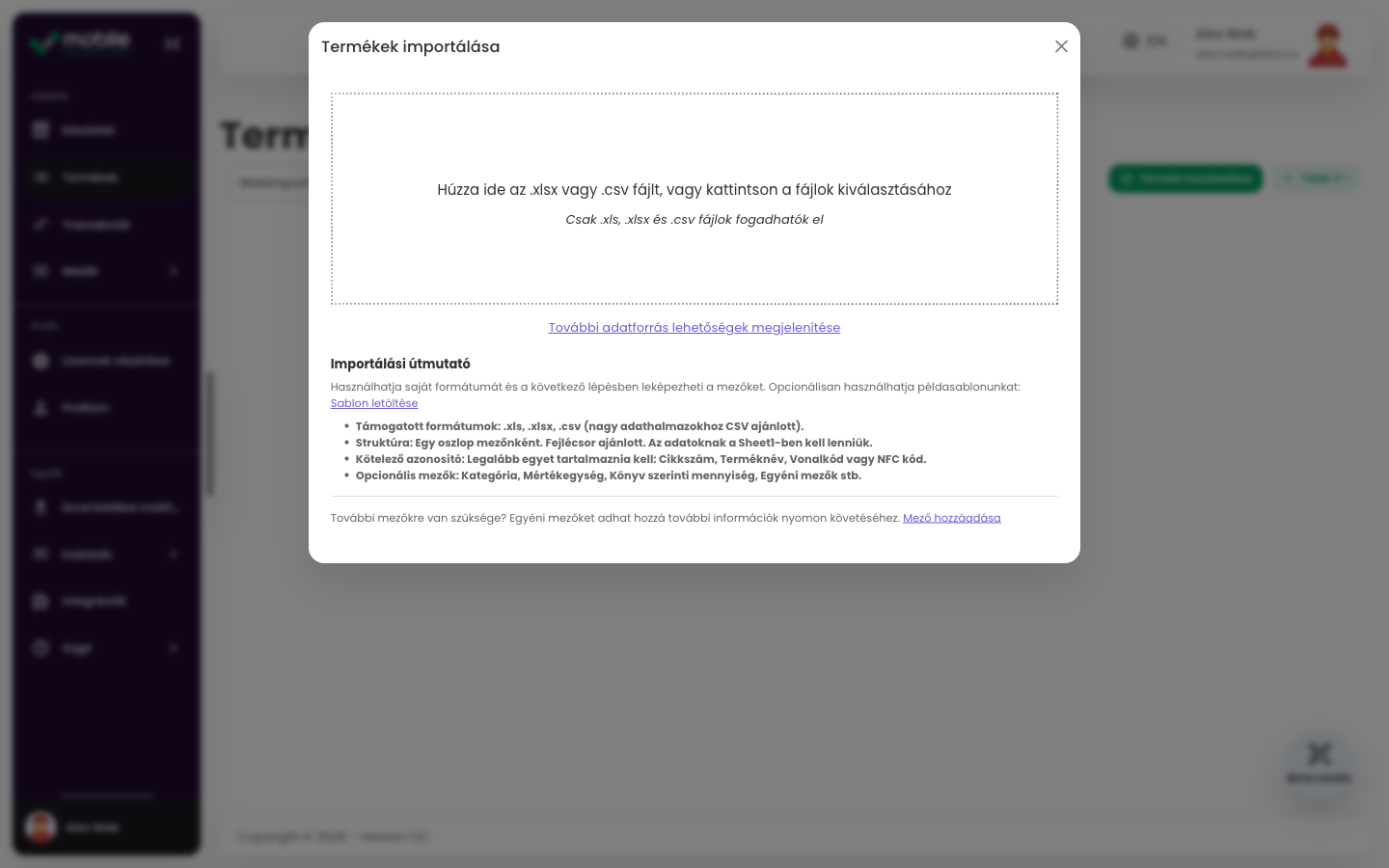 Import products párbeszédablak a Web appban CSV- vagy Excel-fájl feltöltési területével