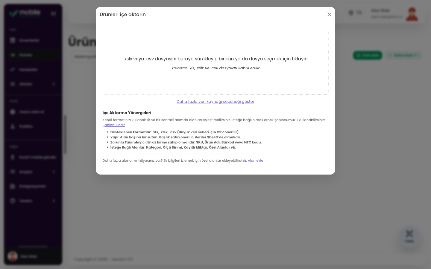 Web uygulamasında CSV veya Excel dosyası yükleme alanı bulunan Import products penceresi